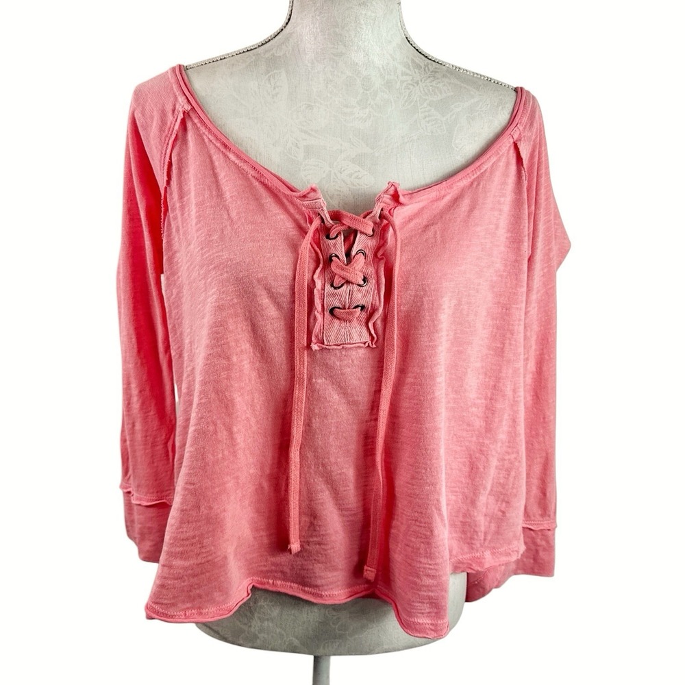We The Free Women's M Boxy Fit LS T-Shirt Tee Raw Rolled Edges & Hem Pink EUC